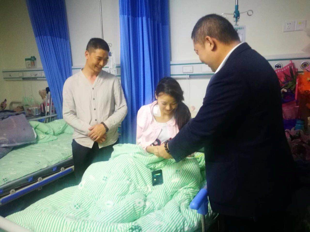 点击新窗口打开大图