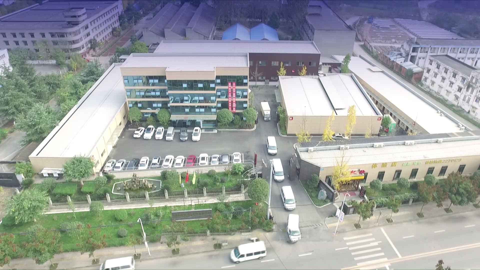 点击新窗口打开大图