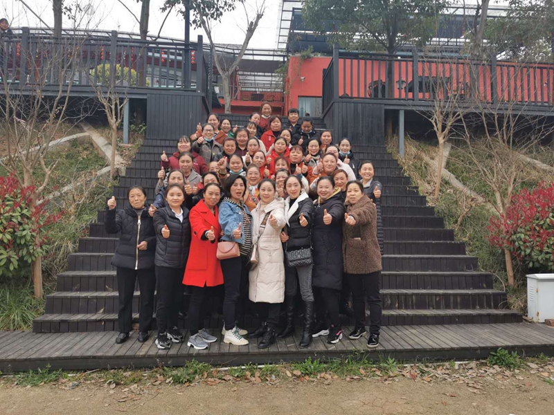 点击新窗口打开大图